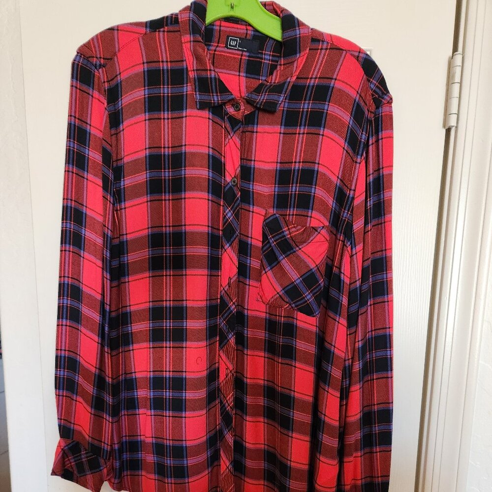 Gap women's flannel shirt, red plaid, size large, NWOT